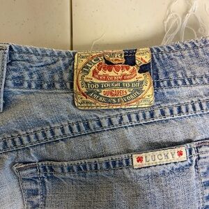 Lucky Brand Light Blue Women's Cropped Raw Hem Capri.